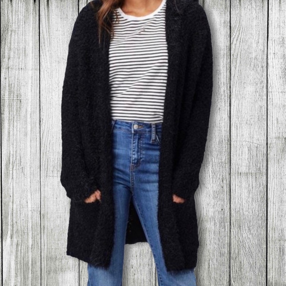 LOVESTITCH Amelia Fuzzy Cardigan